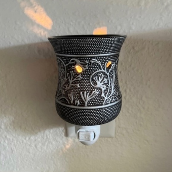 Mini Scentsy warmer! - Picture 6 of 6